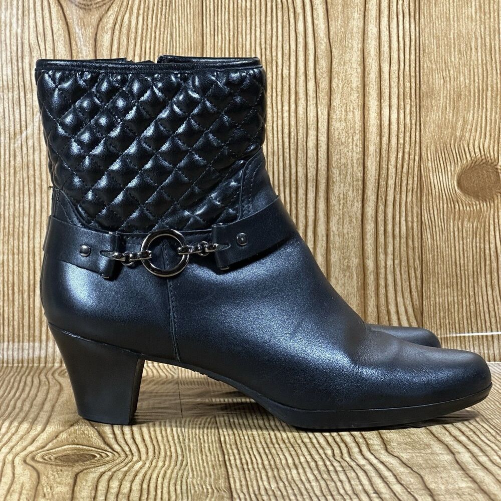 Munro Laconia Ankle Boots Women’s Size 8 M Black Leather Quilted‎ Mid Heel
